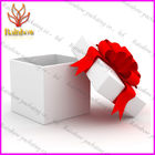 Коробка модного роскошного картона подарка бумажная с красной Silk тесемкой