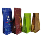 Пакетики чая кофейных зерен упаковывая изготовленное на заказ печатание застегивают на молнию верхнюю часть стоя вверх кладут в мешки