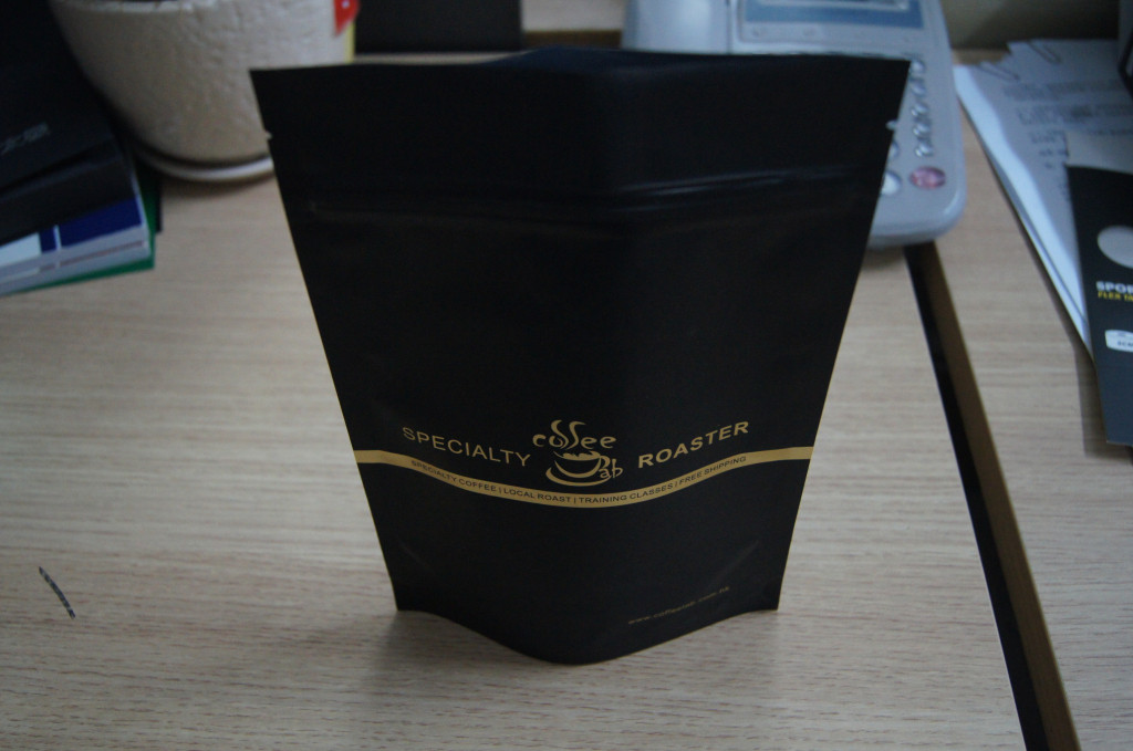 Пакетики чая алюминиевой фольги упаковывая/стоят вверх мешок кофе Matt черный пластичный с замком застежка-молнии