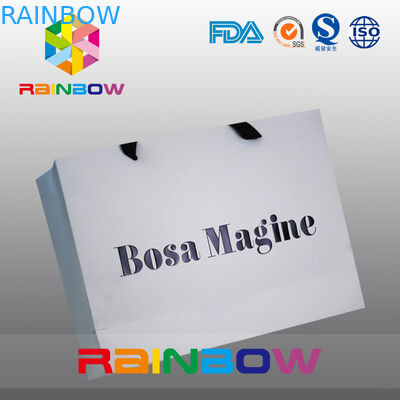 Eco - содружественные подгонянные бумажные мешки с ручкой для упаковывать одеяния