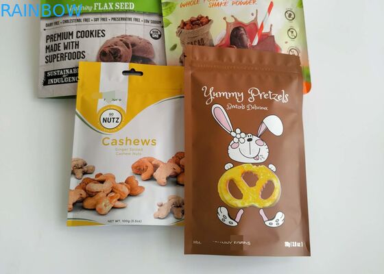 Высушенная упаковка еды кладет алюминиевую пластиковую верхнюю часть в мешки молнии для специй семян риса рыб