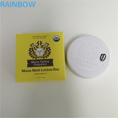 Доказательство запаха конфеты стоит вверх мешок упаковывая деланную пи-пи крышку металла выбивая вокруг жестяных коробок еды