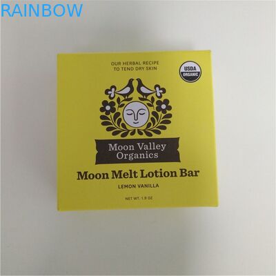 Доказательство запаха конфеты стоит вверх мешок упаковывая деланную пи-пи крышку металла выбивая вокруг жестяных коробок еды