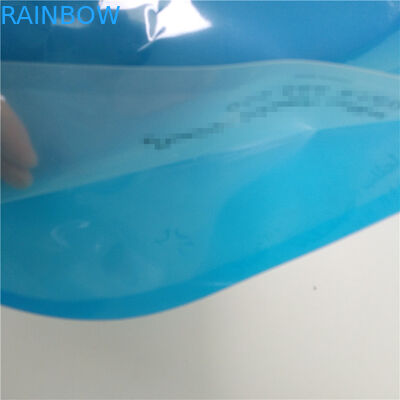 На открытом воздухе жидкостные сумки хранения, питьевая вода стоят вверх мешок Споут с ручкой