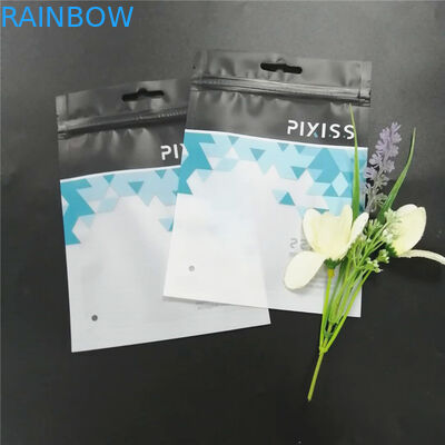 Изготовленная на заказ напечатанная упаковка полиэтиленовых пакетов черных с молнией для одежды составляет инструмент etc