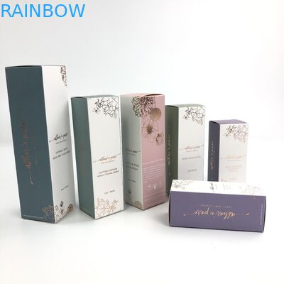 Изготовленный на заказ лоснистый УЛЬТРАФИОЛЕТОВЫЙ фильм Matt с картоном толщины 400g белым для косметической упаковки коробки бумаги масла Argan образца