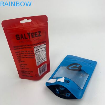 Молния небольшого печенья съестная камедеобразная стоит вверх мешки с окном