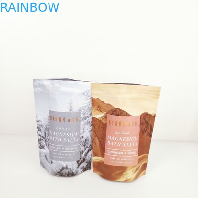 Экологически чистые продукты для домашних животных в цветах CMYK