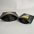 1 кг 500 граммов 250 граммов стоит вверх сумка черного штейнового кофе упаковывая с верхними молнией и алюминиевой фольгой внутри сумок