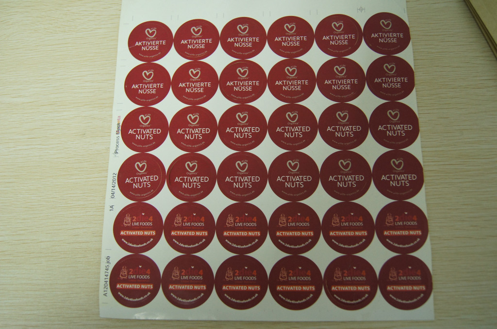 Круглая бумажная втулка упаковывая, слипчивые ярлыки сокращения стикера для активированных гаек