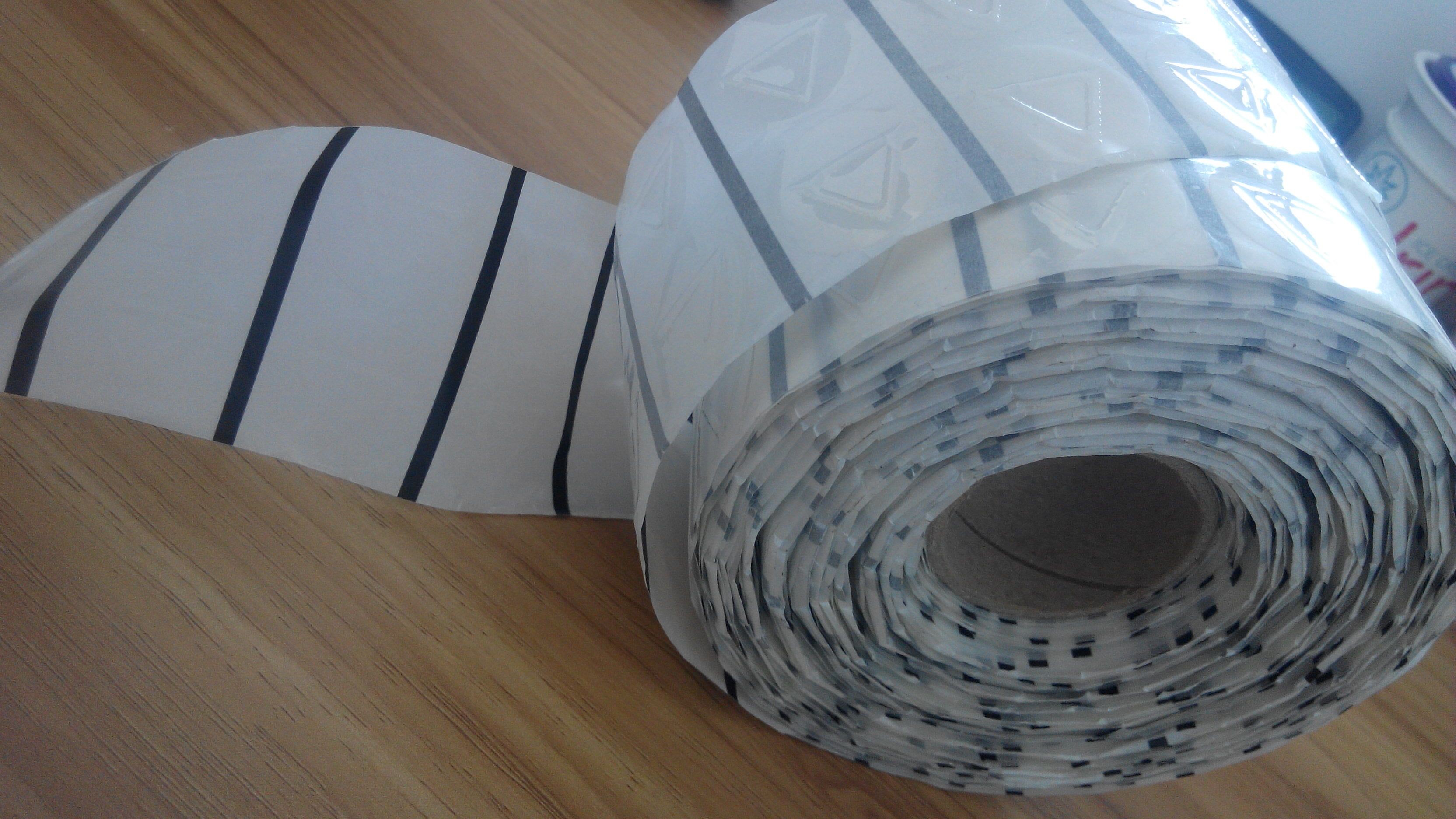 Изготовленные на заказ ярлыки втулки сокращения предупреждающего ярлыка слепого человека тактильные с креном для бутылки