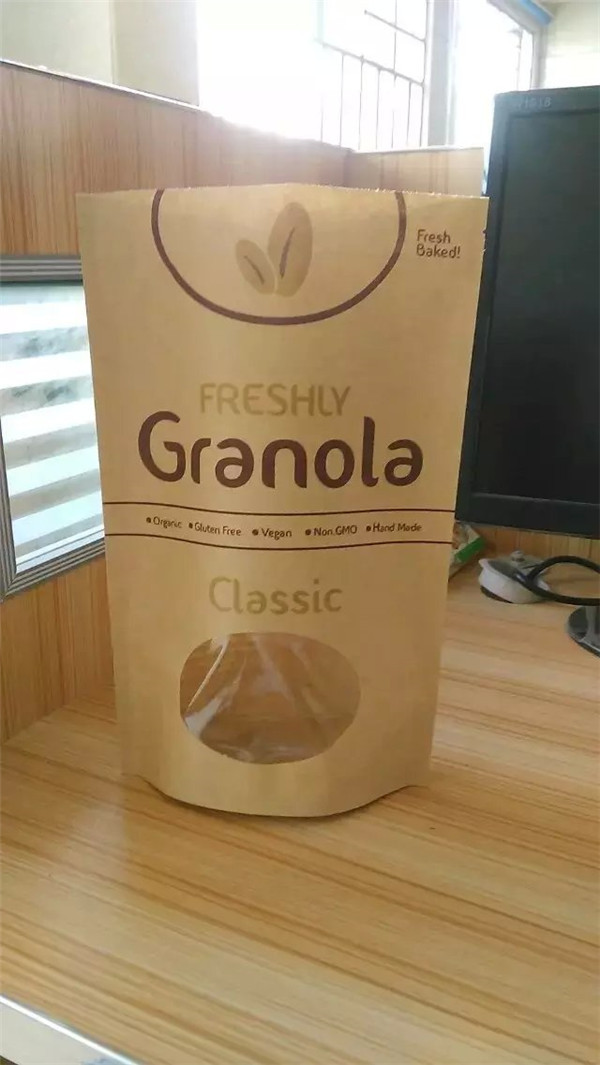 Напечатанная таможня стоит вверх мешок Kraft бумажный, мешок заедк упаковывая с окном