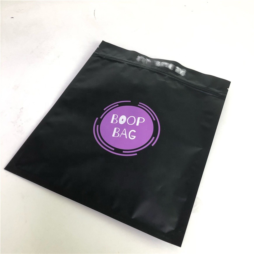 Услуги по упаковке PET / VMPET / PE 100 микрон