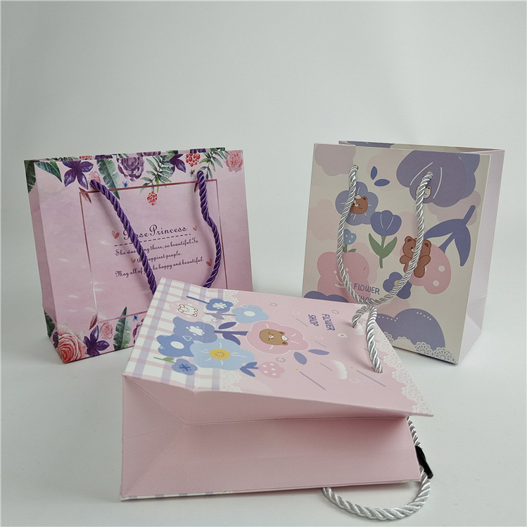 Продвижение Обеспечение качества Цифровая печать на заказ Логотип печатная бумажная пакетка для покупок