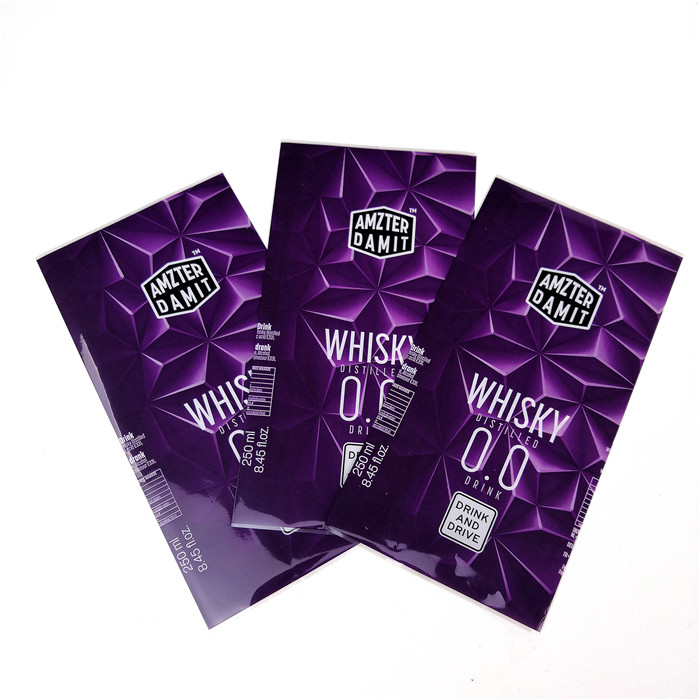 УЛЬТРАФИОЛЕТОВЫЙ устойчивый рукав сокращения обозначает водоустойчивое красочное для пластикового ярлыка бутылки с водой