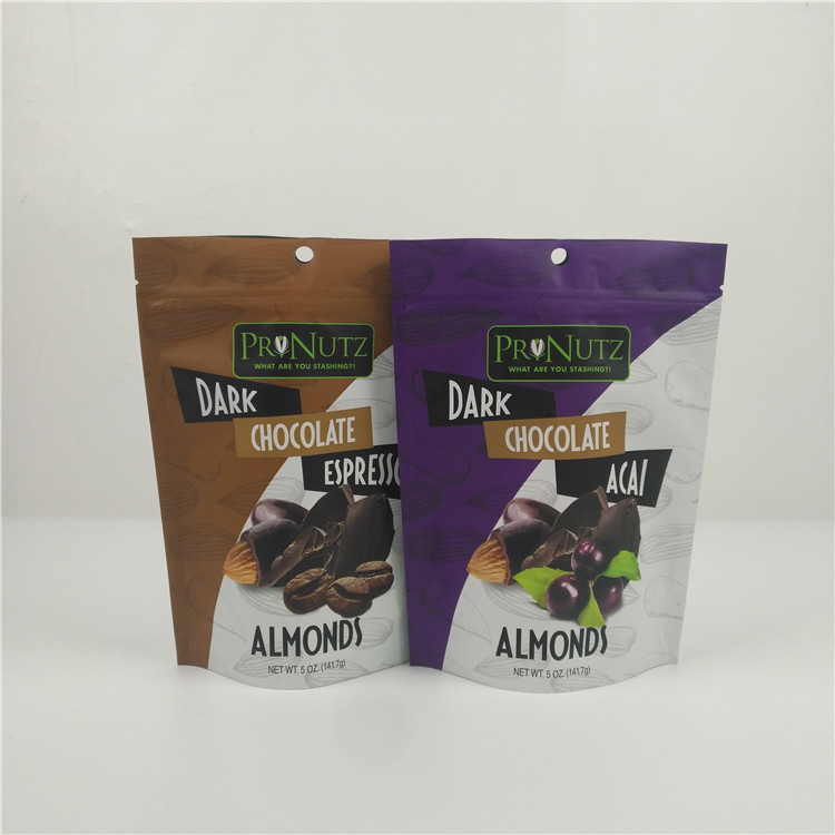 Напечатанные изготовленные на заказ молнии качества еды пластиковые стоят вверх по мешкам для шоколадного батончика