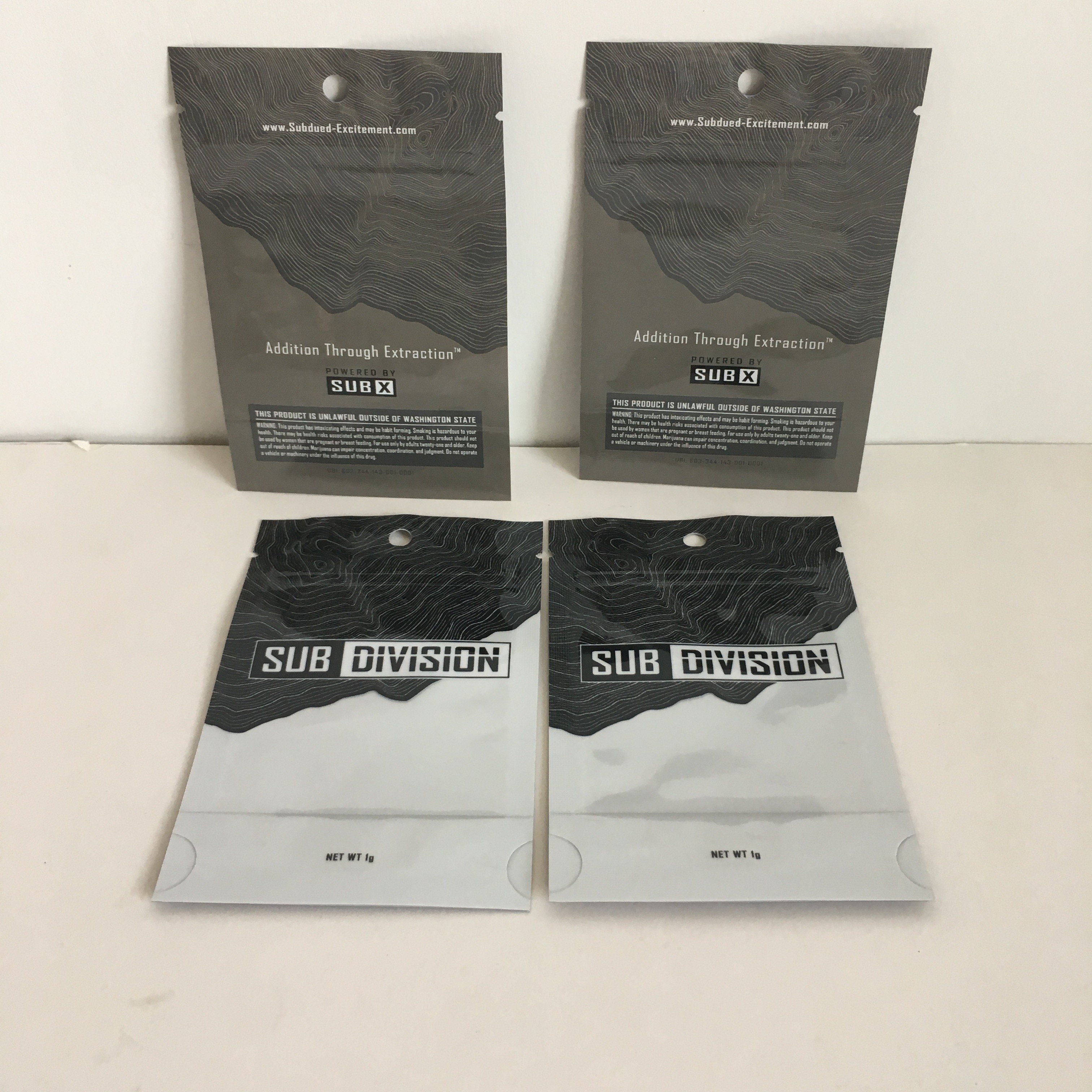 Стойка доказательства запаха вверх по сумкам Mylar мешков с мешками Ziplock цветка конопли 1g пластиковыми с окном отверстия вешалки ясным