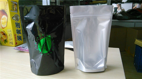 Изготовленный на заказ мешок фольги печатания упаковывая с Gusset застежки -молнии и дна для упаковывать риса